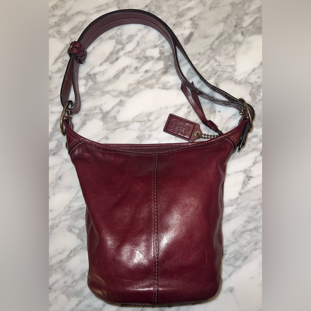 Vintage Coach 11422  Bleecker bucket shoulder/crossbody Wine